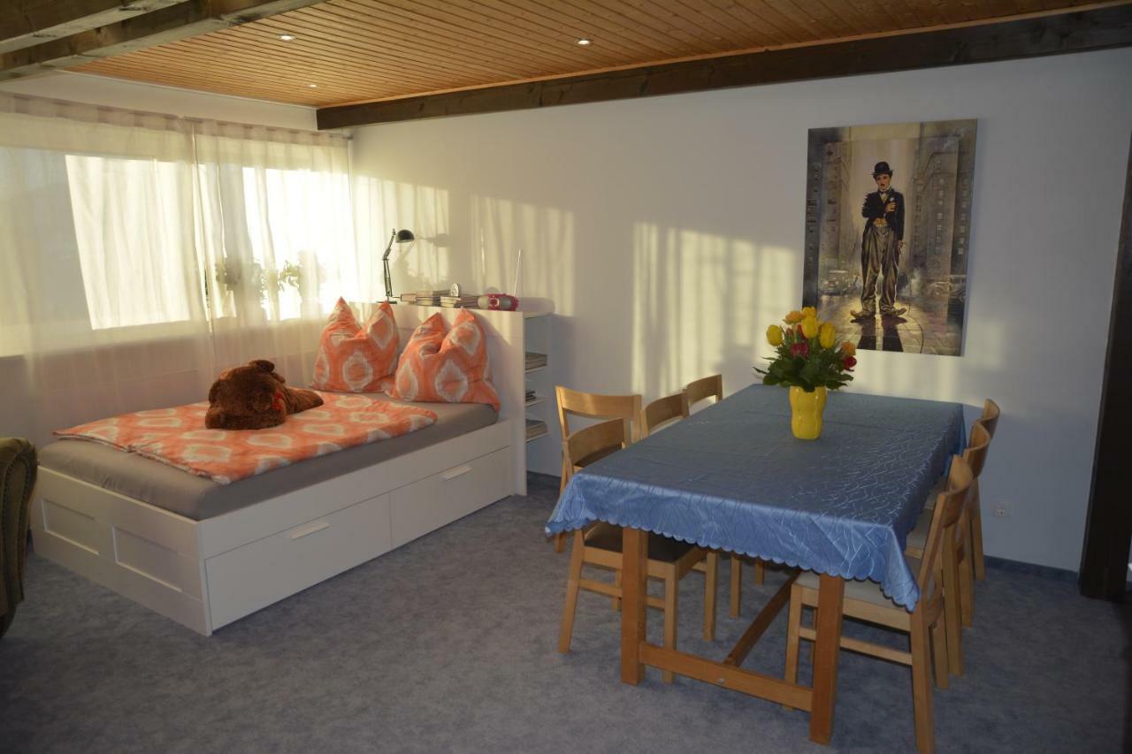 Familienzimmer Bastian Haibach  Luaran gambar